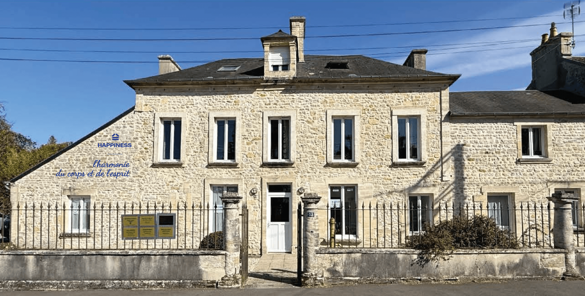 Façade du Centre HAPPINESS à Saint-Vigor-le-Grand